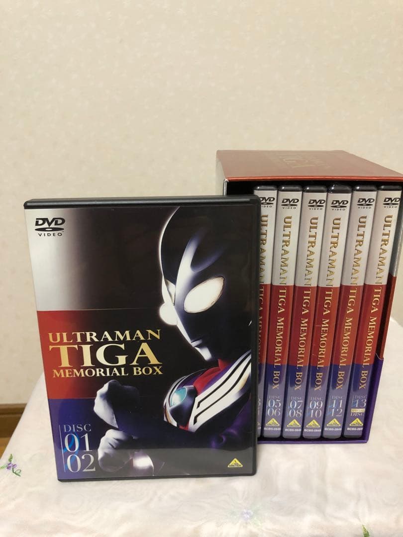 Y　ウルトラマンティガDVDメモリアルBOX