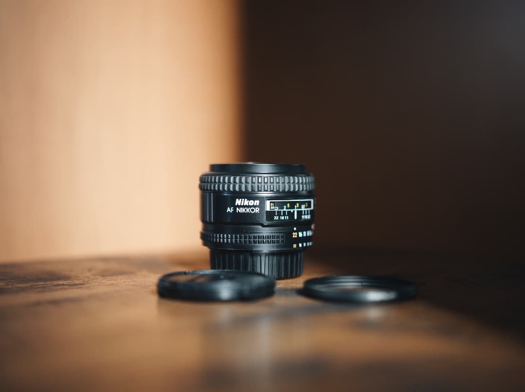 Nikon 単焦点レンズ AF Nikkor 28mm f/2.8D