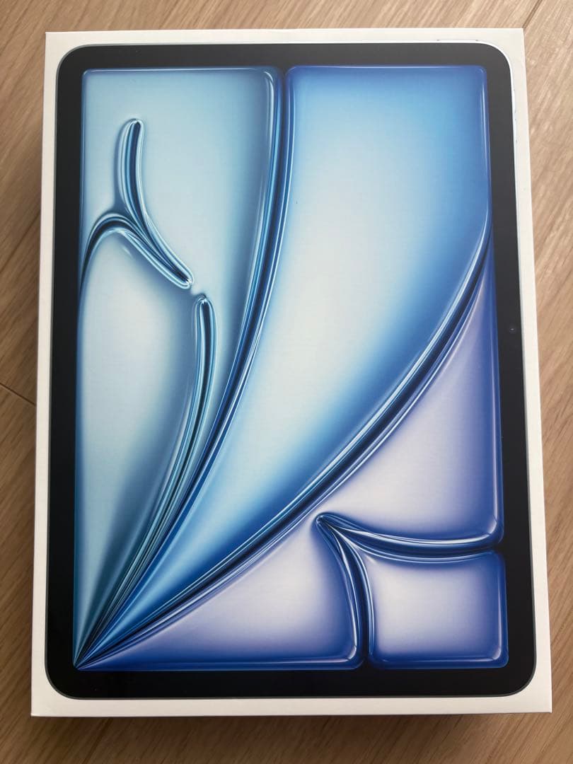 【極美品】キーボードケース付　iPad Air 6世代 Wi-Fi 128GB