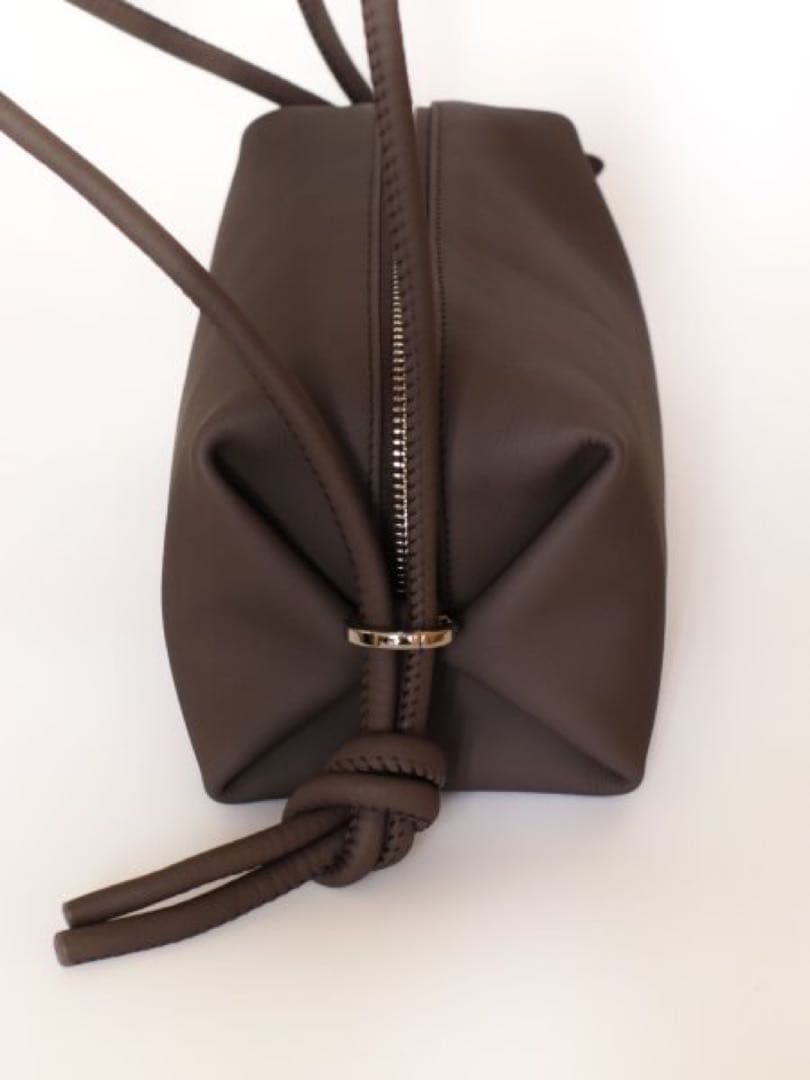 即完売URBAN BOBBY folded pouch bag