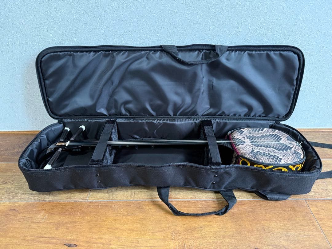 ASOVIVA アソビバ　三線セット 沖縄 消音ウマ付き　カラクイ3本新品