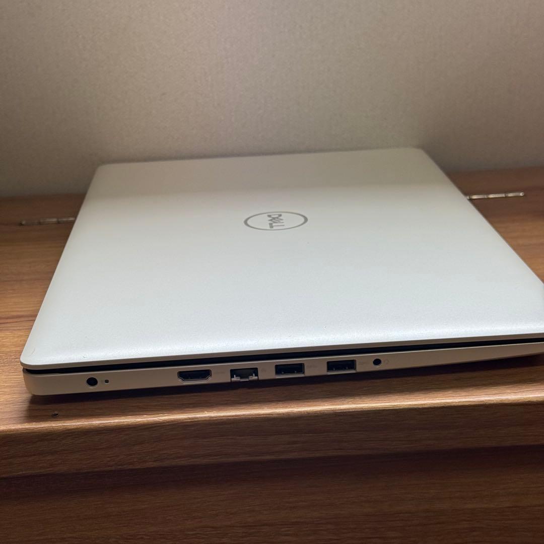 その他ノートPC本体 DELL Inspiron 15 Core i5 SSD256GB 8GB