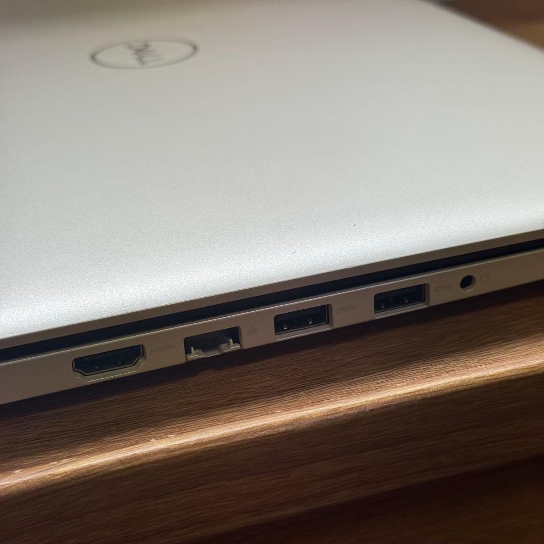 その他ノートPC本体 DELL Inspiron 15 Core i5 SSD256GB 8GB