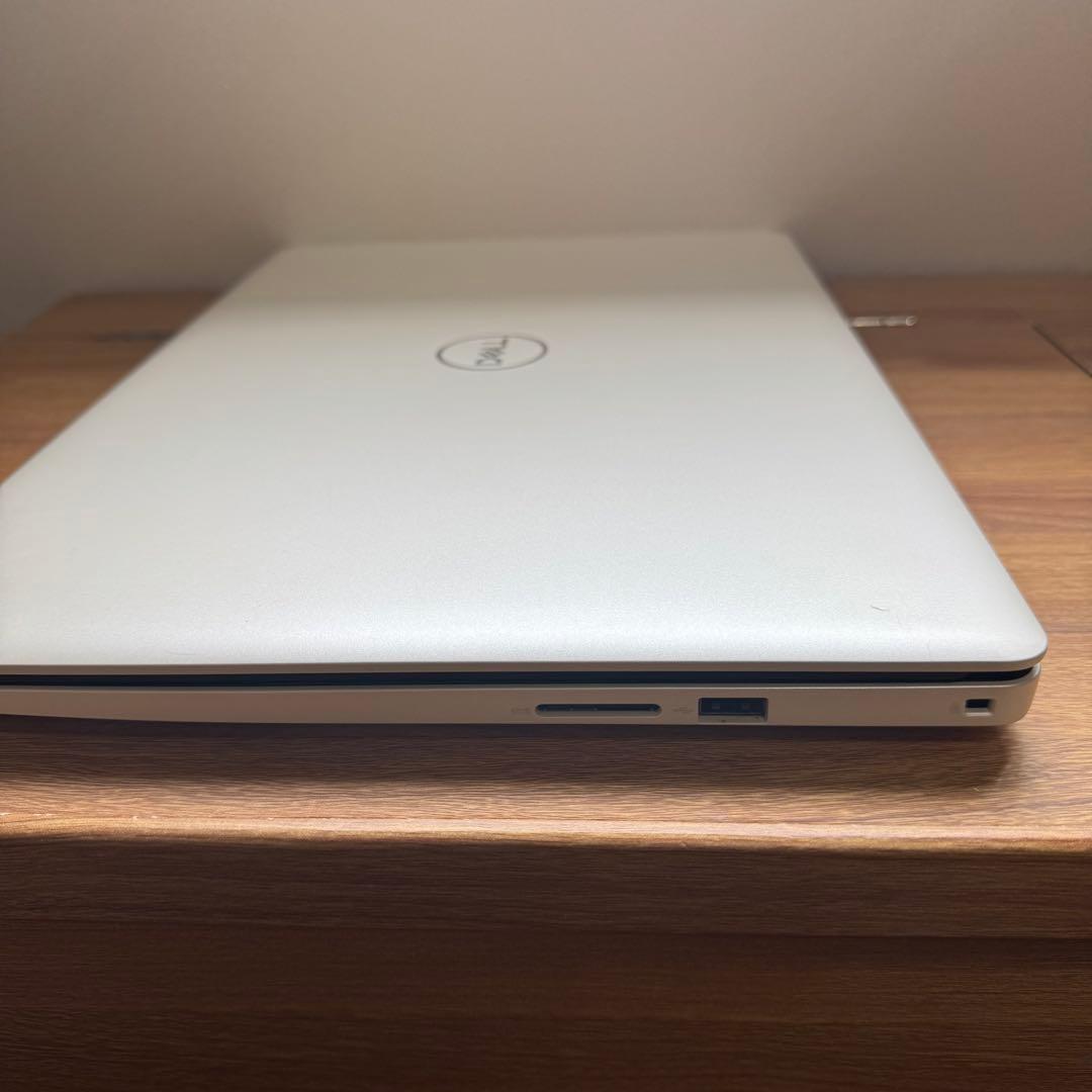 その他ノートPC本体 DELL Inspiron 15 Core i5 SSD256GB 8GB