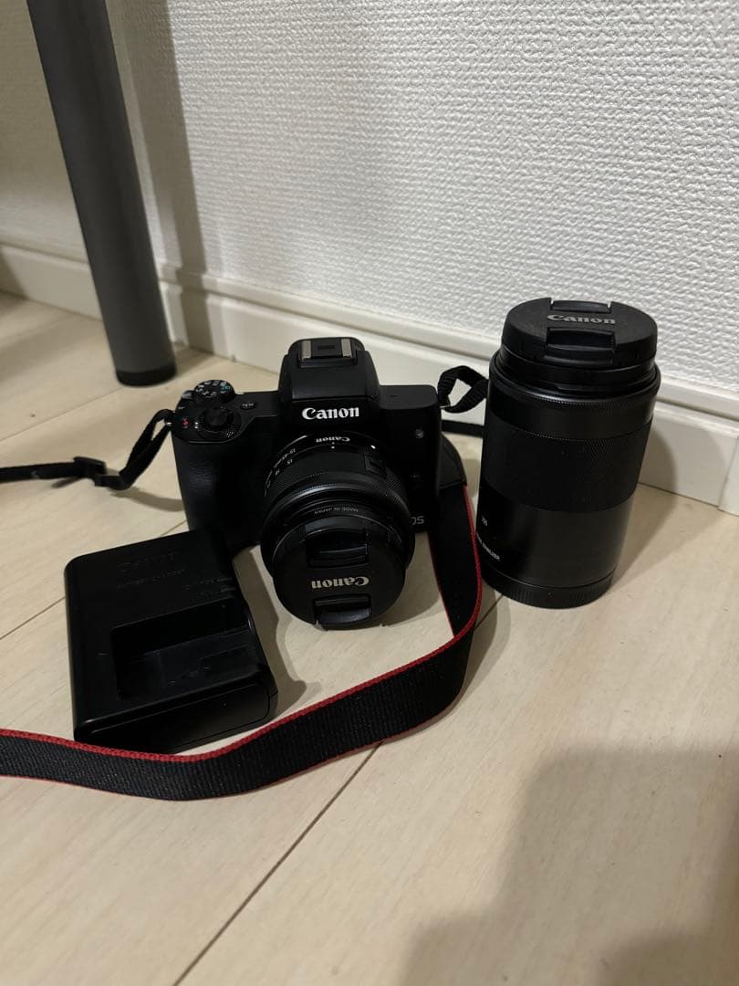Canon EOS Kiss M ダブルズームキット