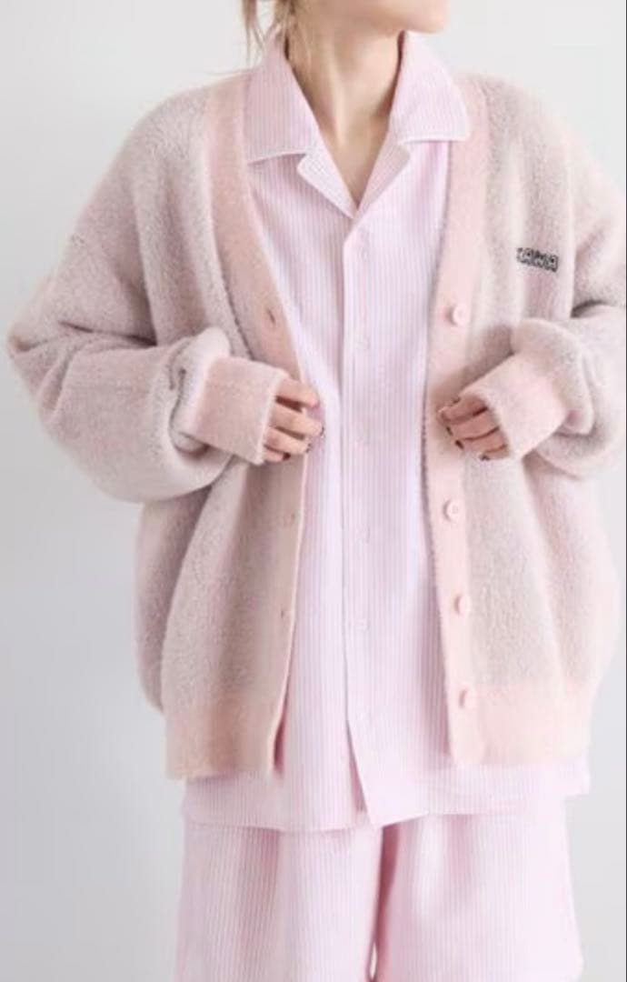 ローリーズファーム　ちいかわ　ニットカーディガン　ちいかわ