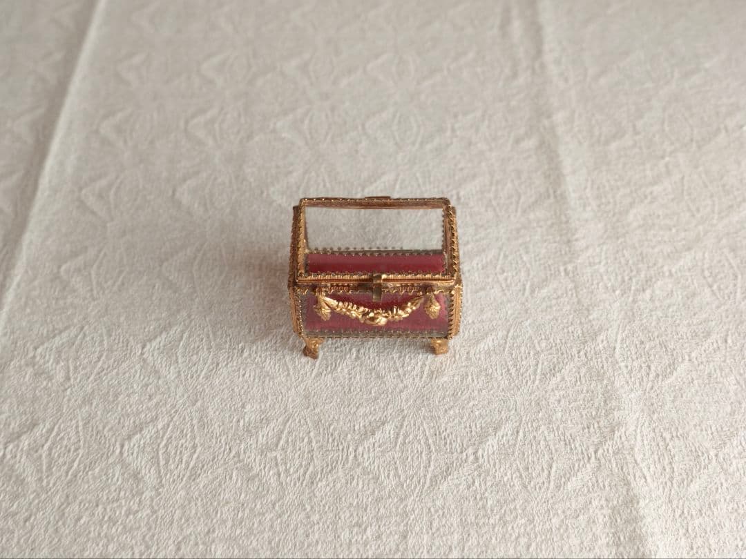 * vintage Jewelry box ✵ * 硝子の ジュエリーボックス