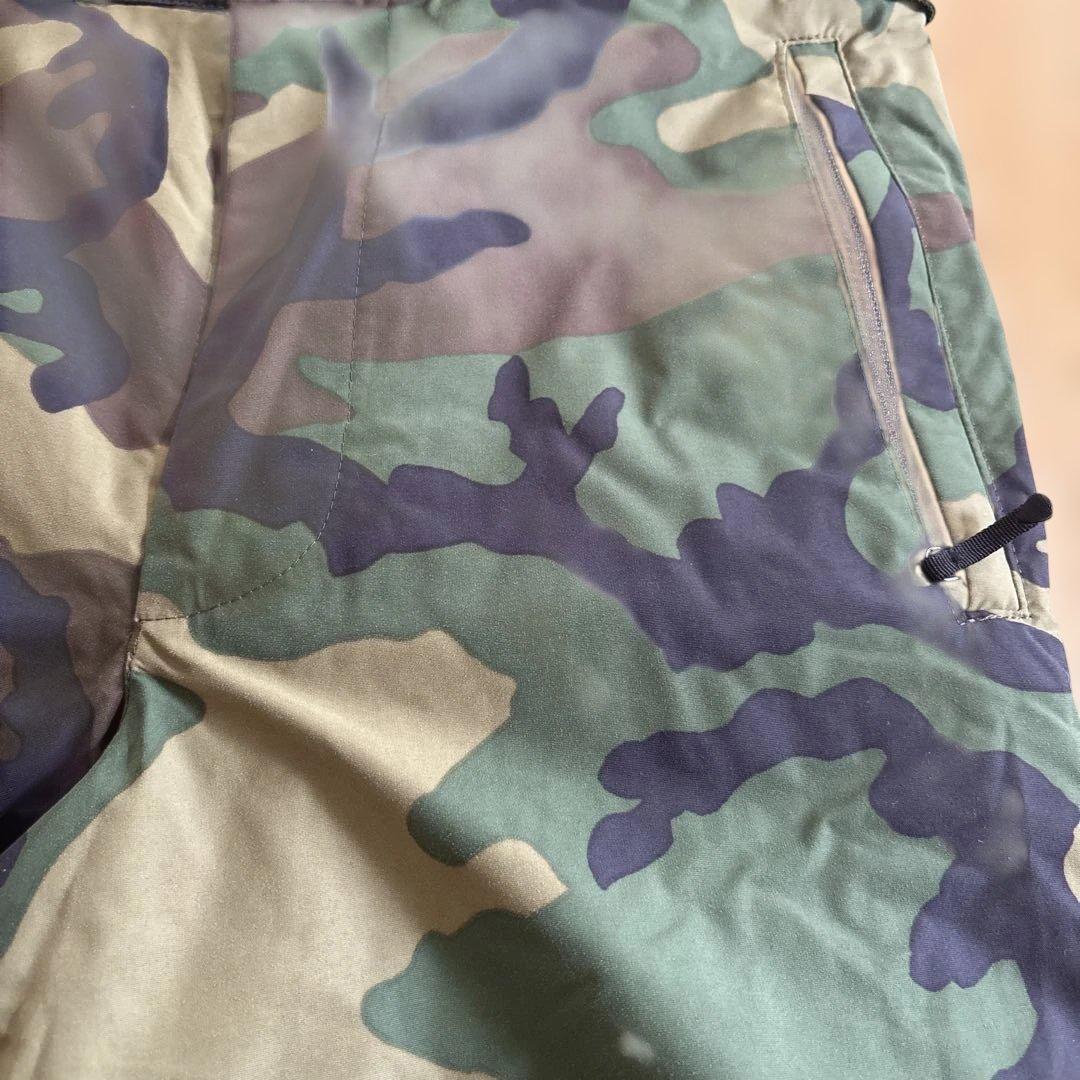 Eina。The North Face 子ども用 スノーボードウェア