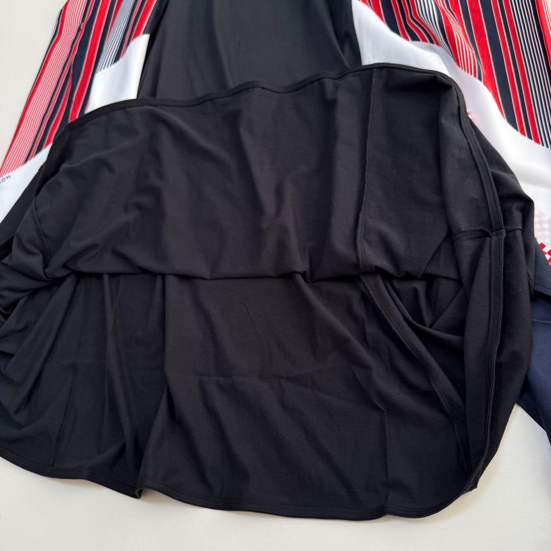 未使用✨チノ✨スカーフ柄フレアマキシワンピース　ブラック・レッド　ノースリーブ