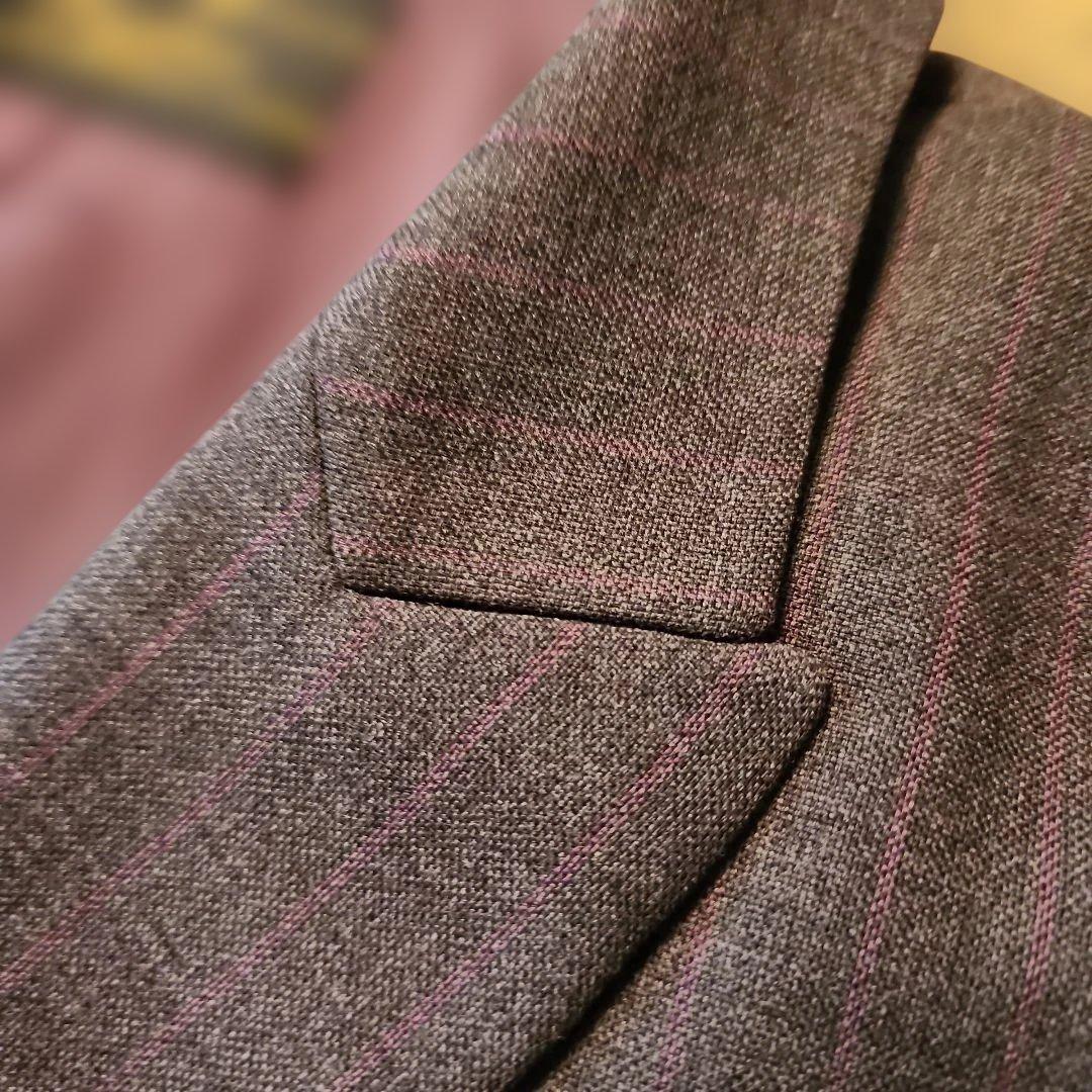 新品、未使用、レリアン、イタリア製 ストライプ テーラードジャケットスーツ。