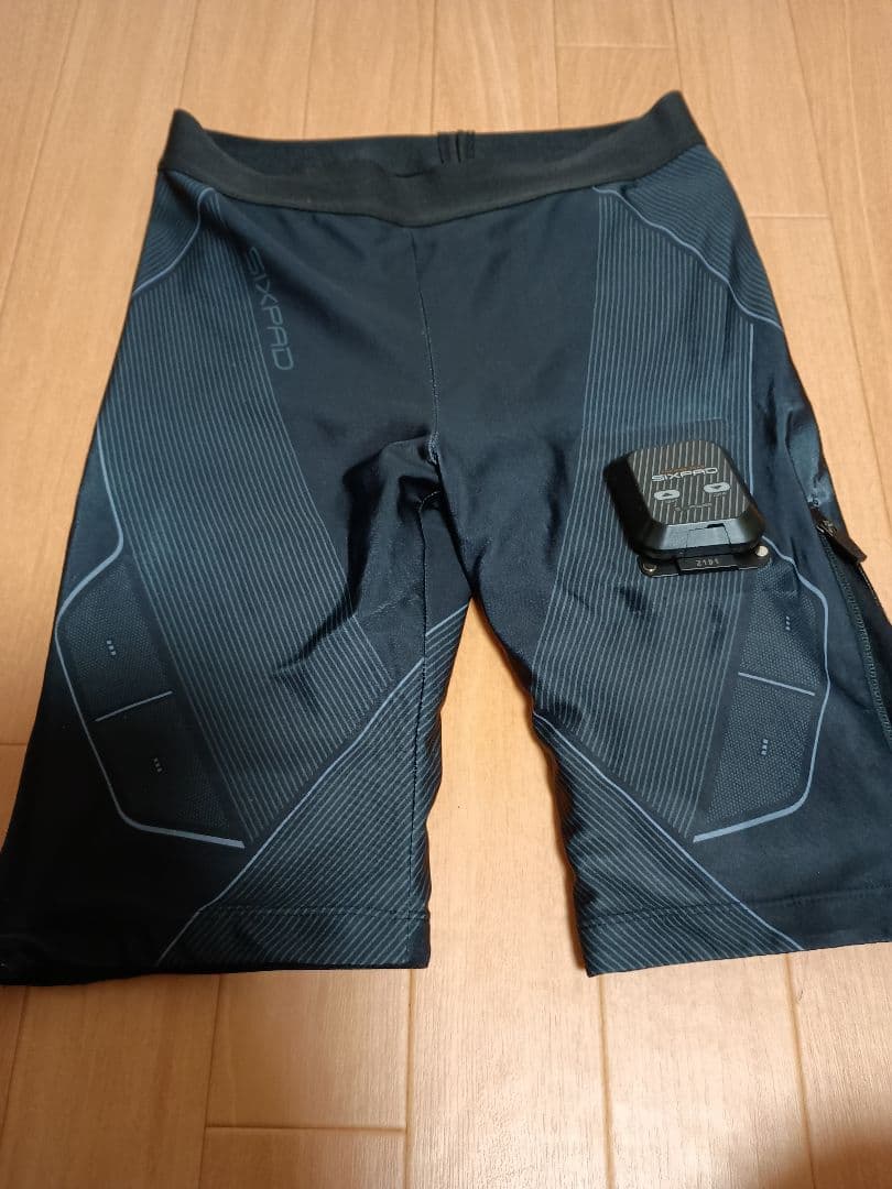 ゆ*じ様 SIXPAD シックスパッド パワースーツライト ヒップ＆レッグコント