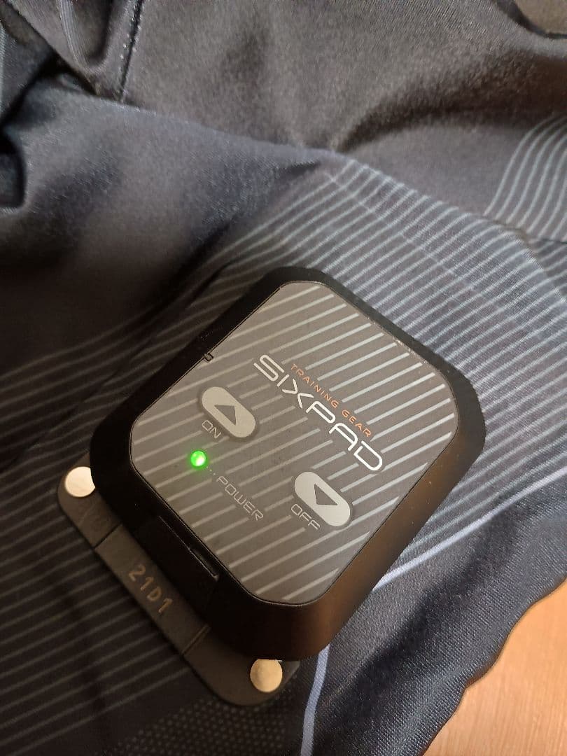 ゆ*じ様 SIXPAD シックスパッド パワースーツライト ヒップ＆レッグコント