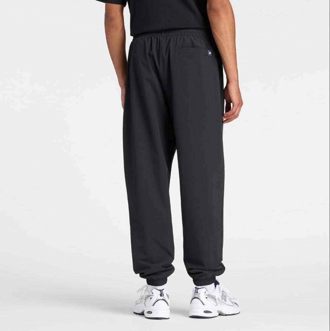 new balance ナイロンセットアップ　ウーブントラックジャケット