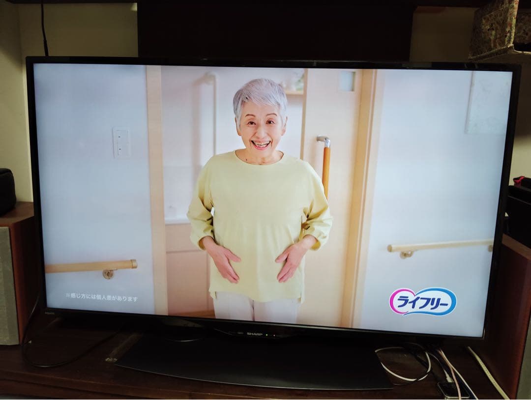 SHARP AQUOS40型 4K液晶テレビ 4T-C40BJ1