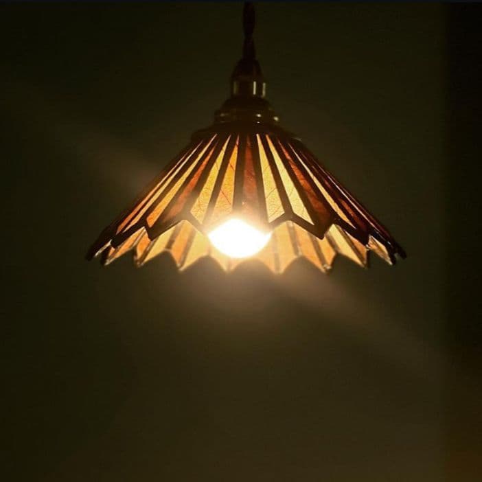 落ち葉のステンドグラスランプ Zum Beispiel