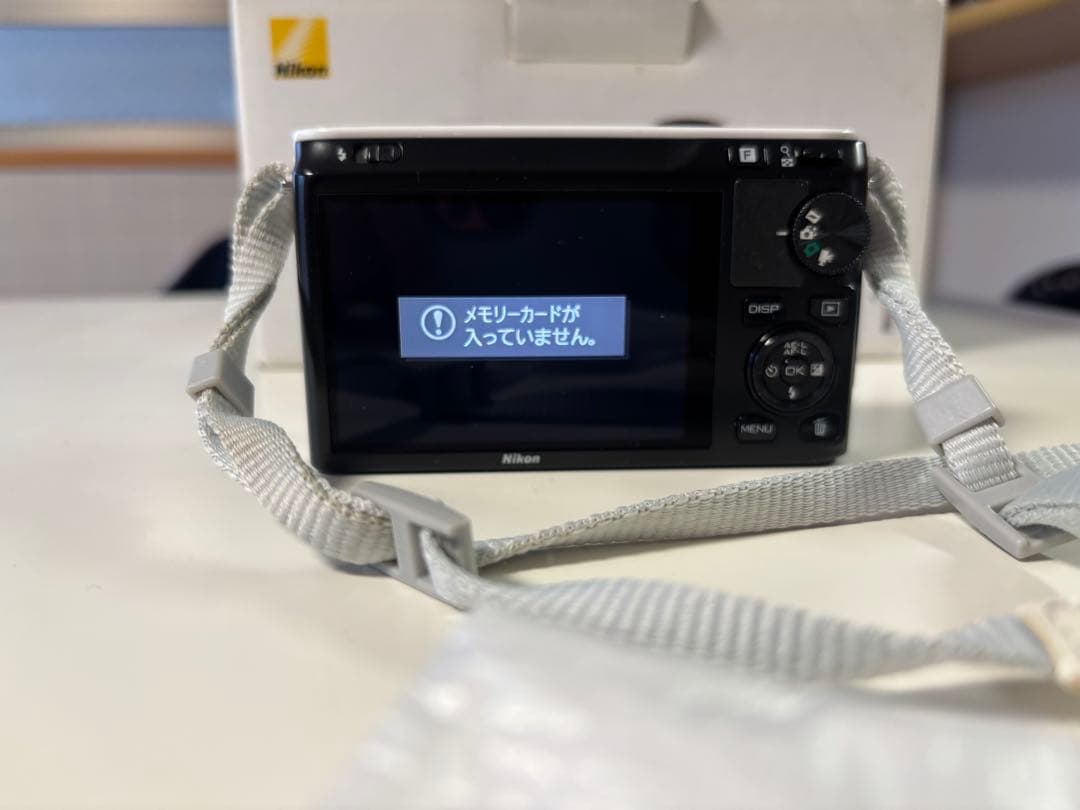 NIKON1 J1 ズームレンズキット　ホワイト