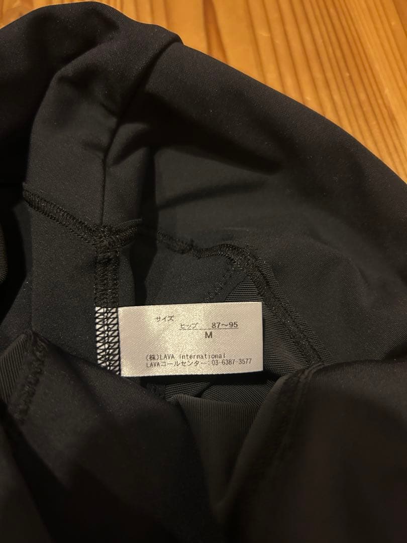 【美品・試着のみ】LAVA/リントスル　パーフェクトフォーム　トップス・レギンス