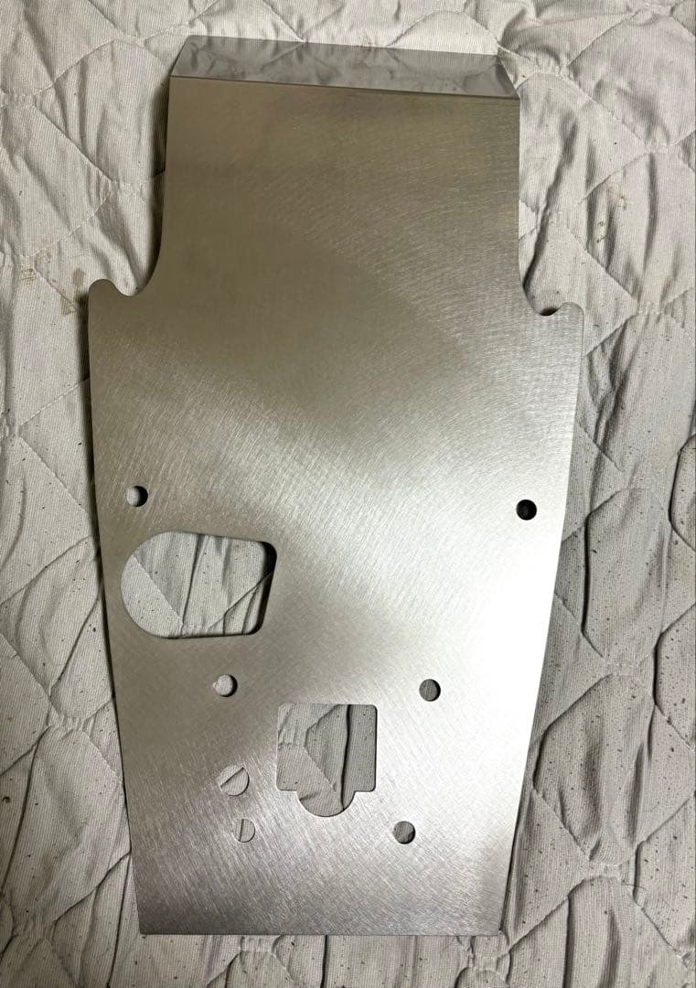 skyZ900RS用　リヤアンダーカバーポリッシュ　Aタイプ