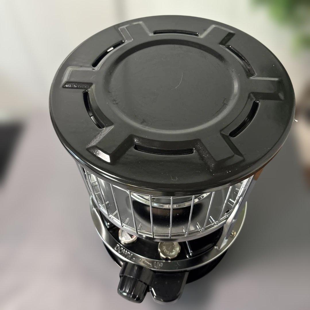 PASECO 美品 円筒形ブラック石油ストーブ　黒　カバー付き