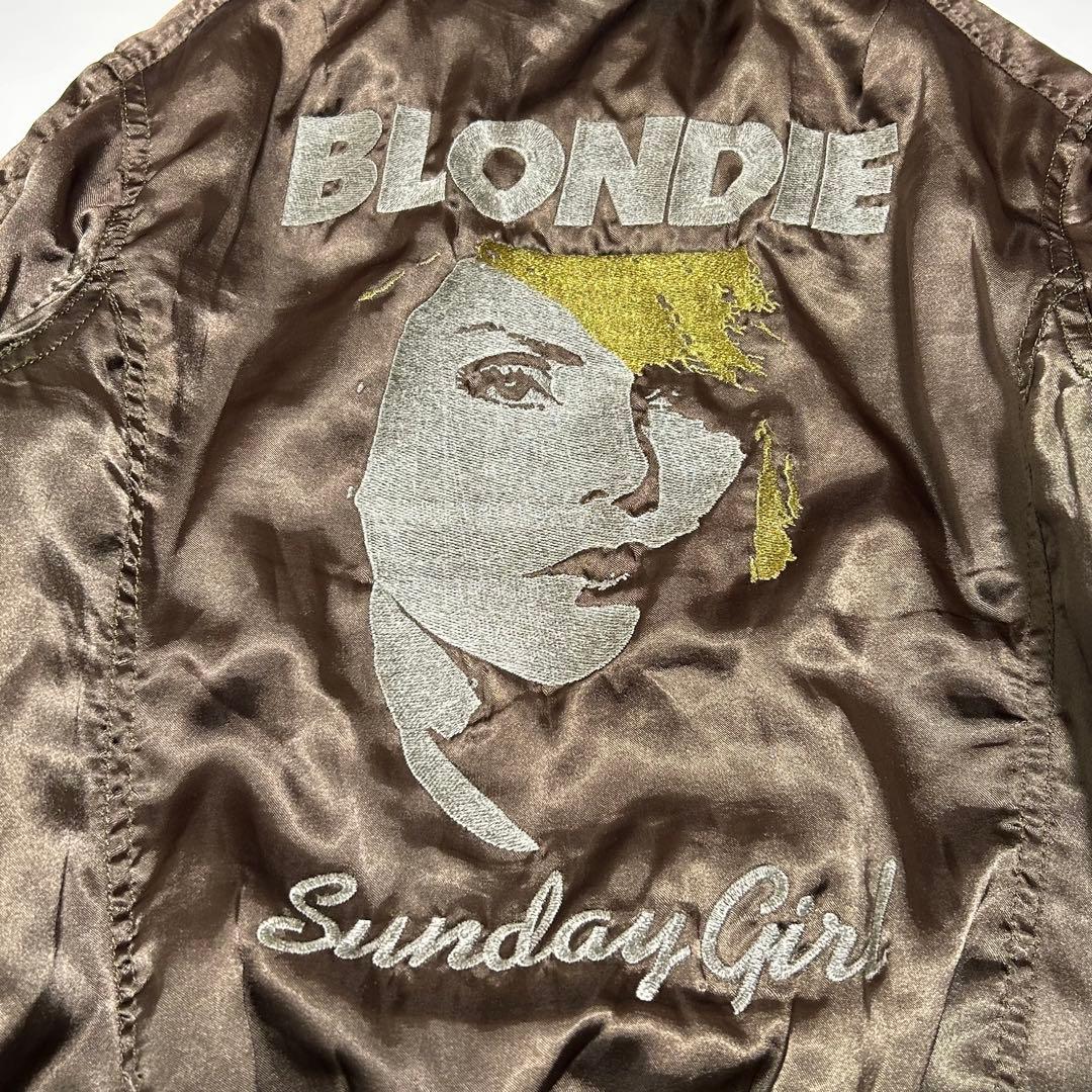 ヒステリックグラマー 中綿ブルゾン スカジャン カーキ バック刺繍