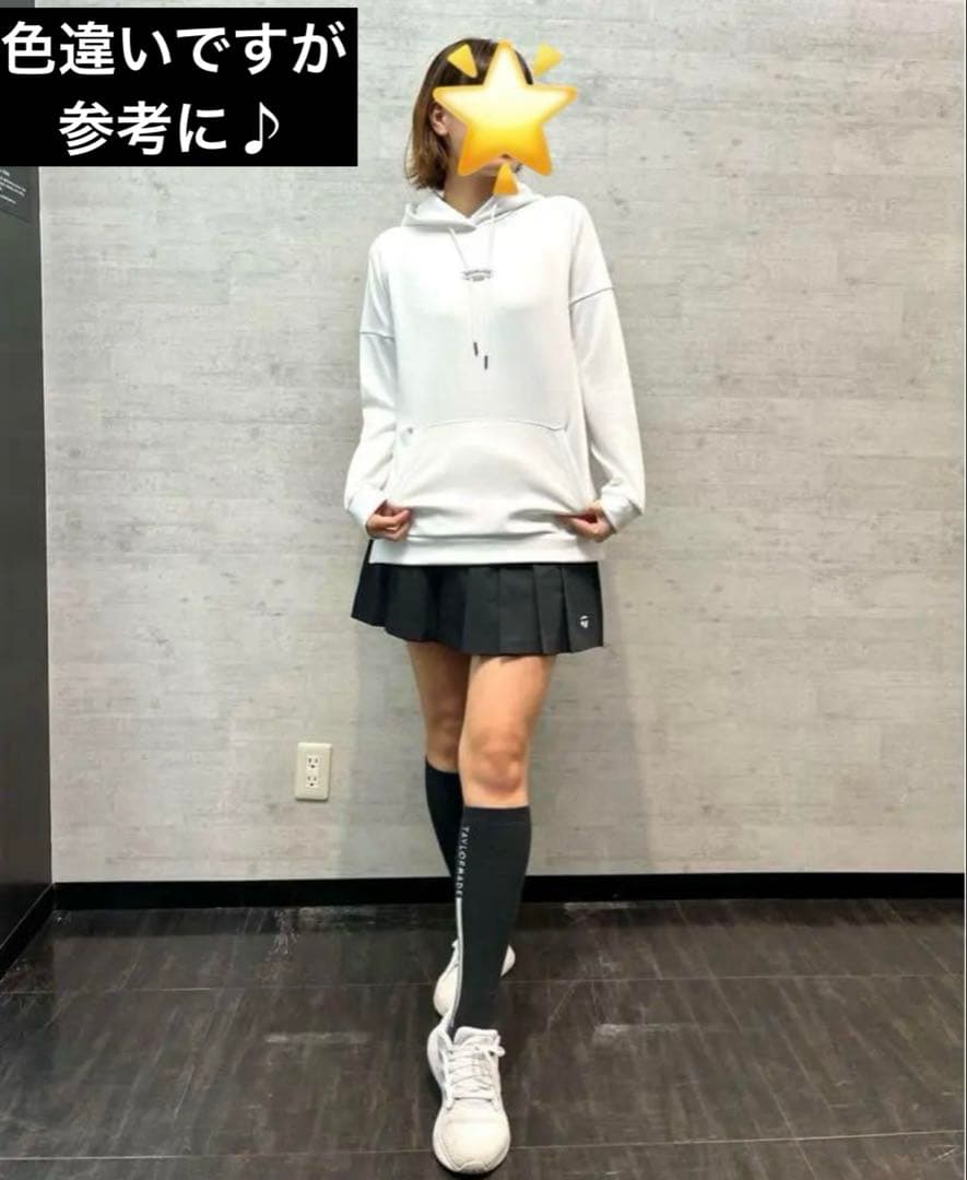 【TaylorMade】新品✨S フード付きロゴトレーナー　スリット付き　秋冬