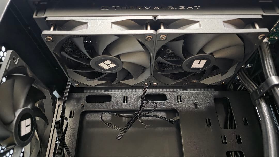 【超美品】ゲーミング自作PCケース　簡易水冷付き