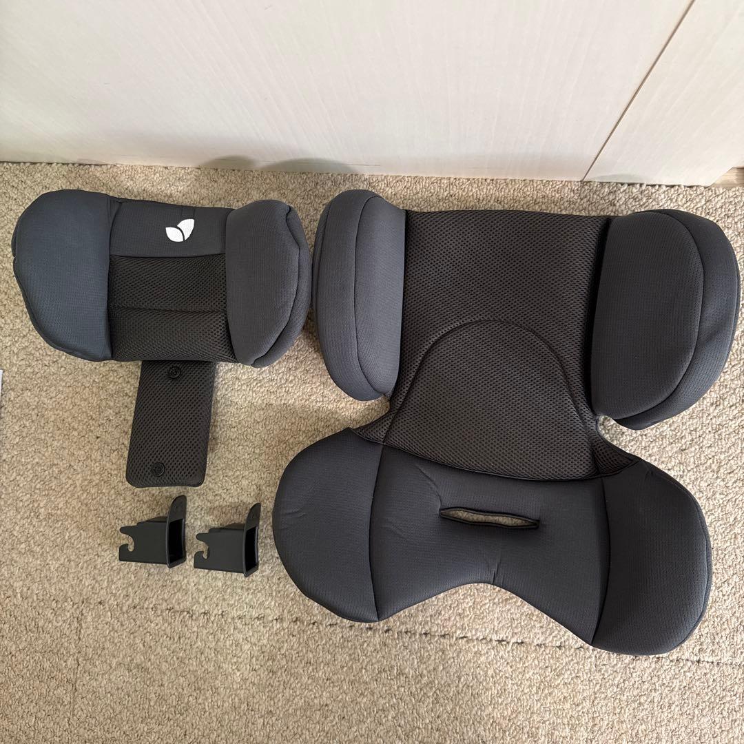 ジョイー　チャイルドシート　アーク360° ブラック