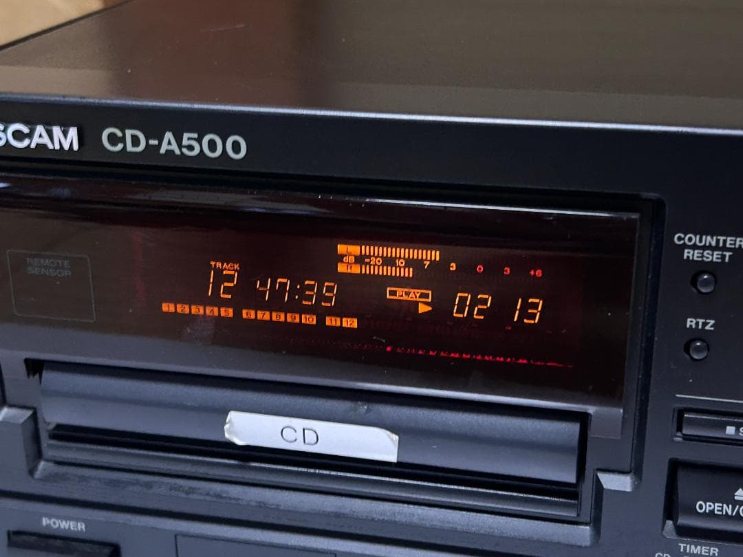 火*）様 TASCAM CD-A500 CD・カセットデッキ