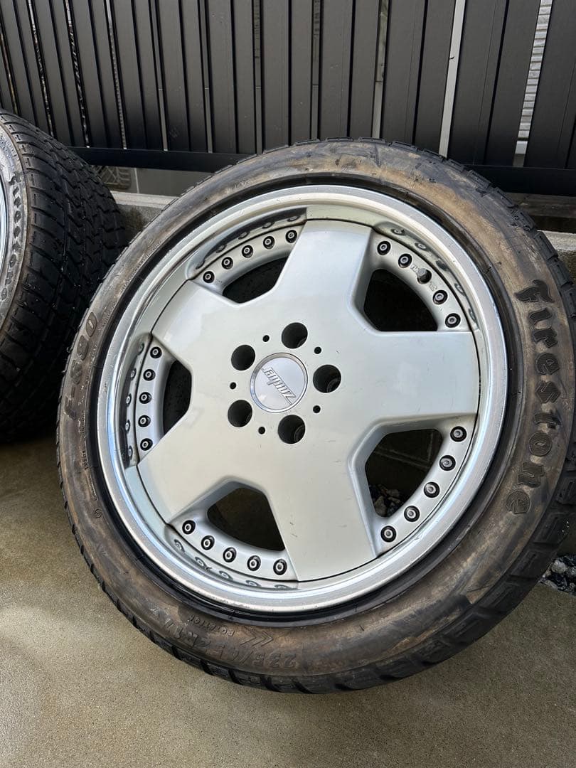 しゅー ザウバーディッシュ 17インチ