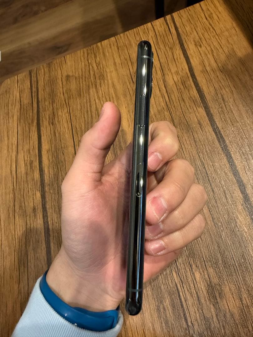 iPhone11pro 256gb ミッドナイトグリーン　simフリー　美品