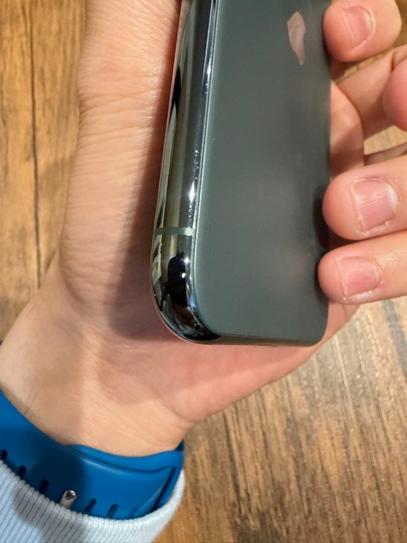 iPhone11pro 256gb ミッドナイトグリーン　simフリー　美品