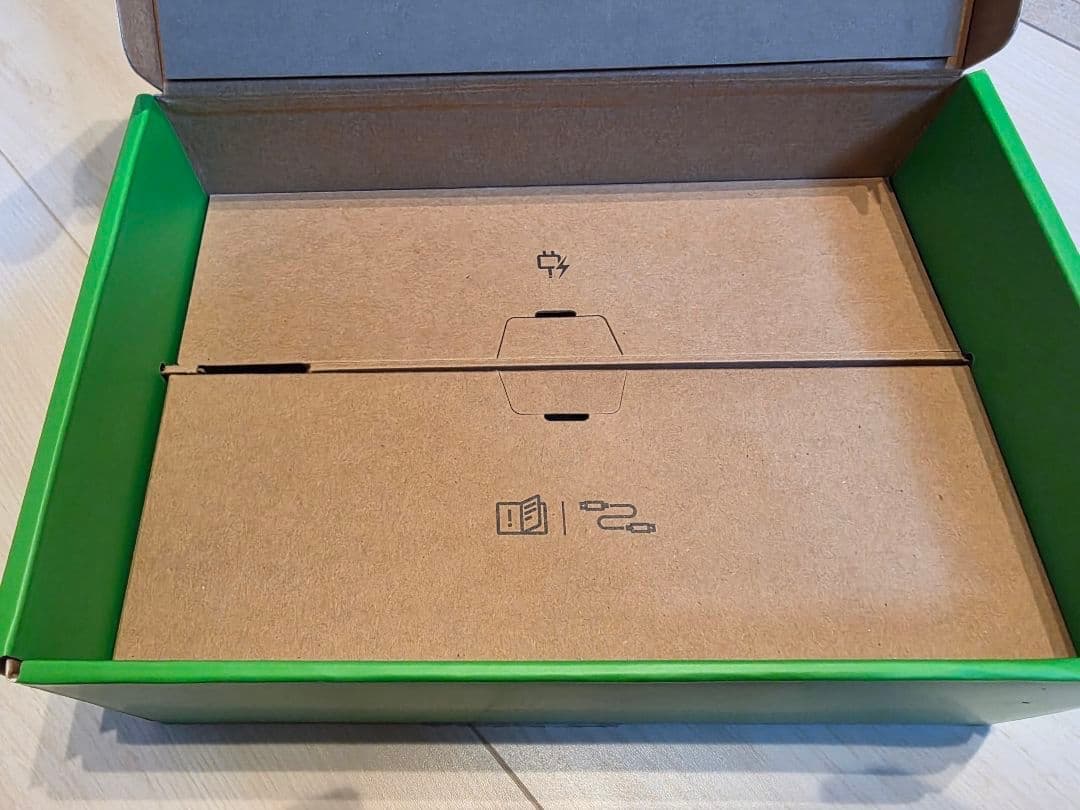 PCケーブル・コネクタ Razer Thunderbolt 5 Dock Mercury White