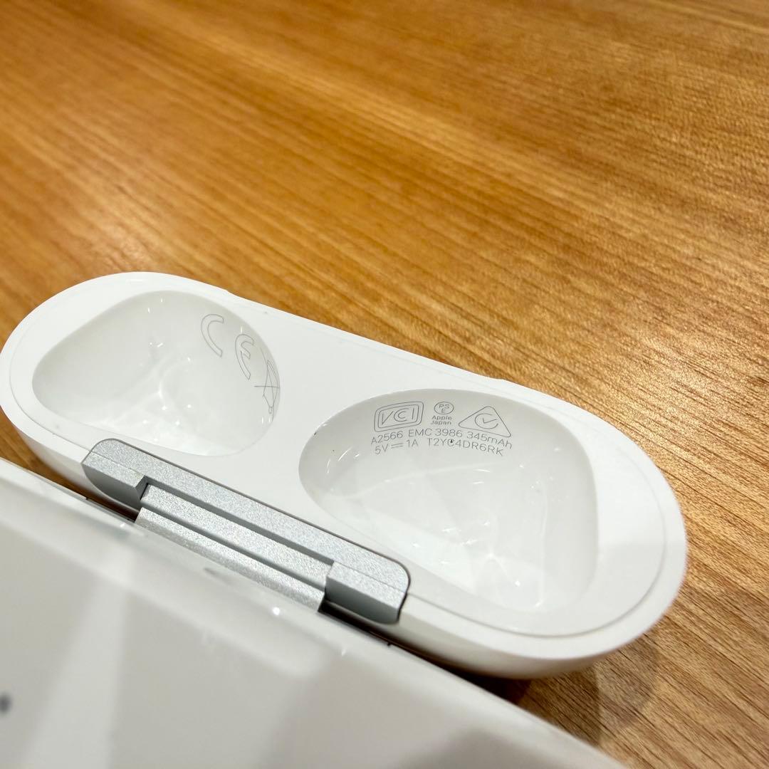 【値下げしました】Apple AirPods (第３世代)