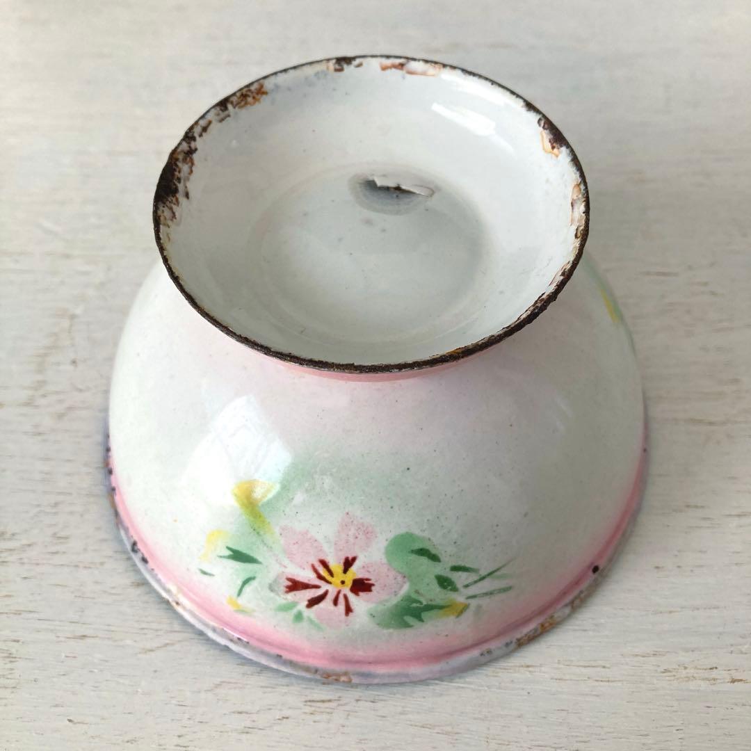 ぷ*い様 フランスアンティーク☘️ホーロー レア ピンク花柄トレイ ボウル