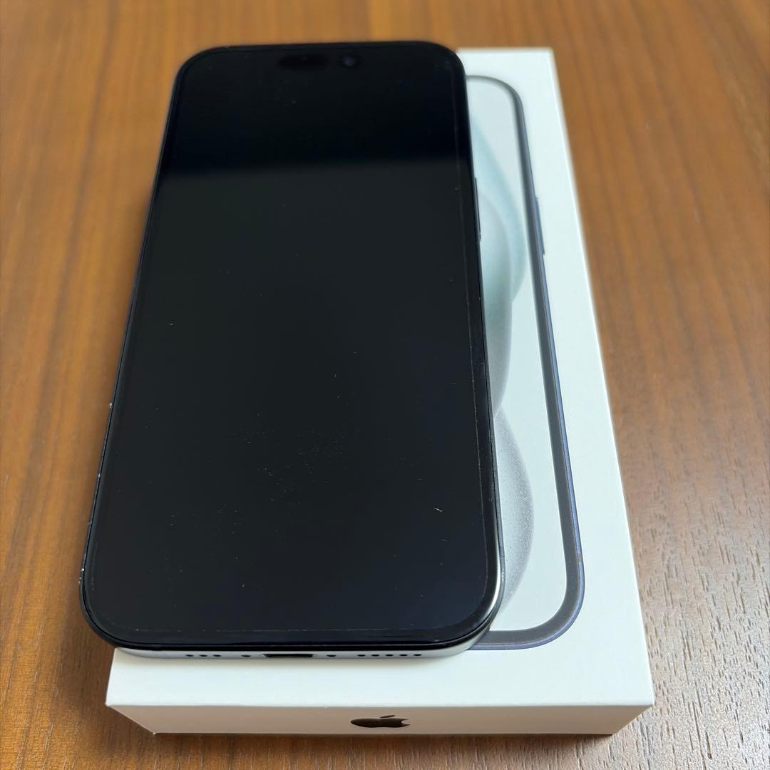 Apple iPhone 15 ブラック 本体 箱付き　バッテリー87%