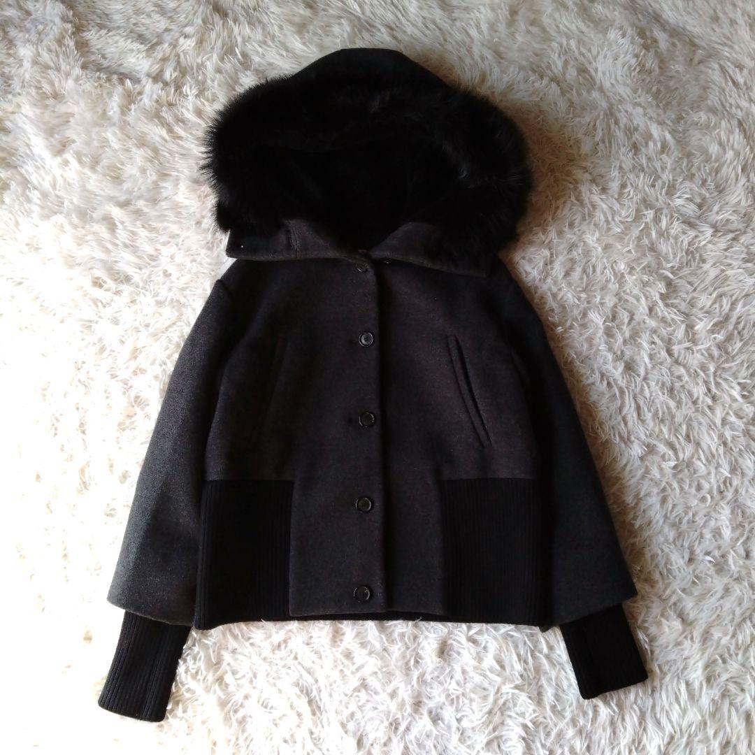 miumiuジャケット　アンゴラ　リアルファー　フード一 ブラック・グレー