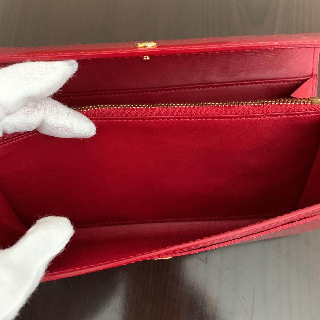 ルイヴィトン ヴェルニ モノグラム　長財布　赤