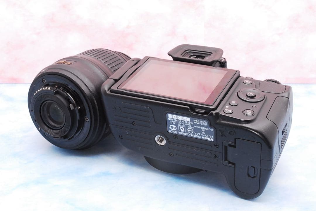 Nikon D5100★入門機★美品＆S数少★バッテリー2個★一眼レフカメラ