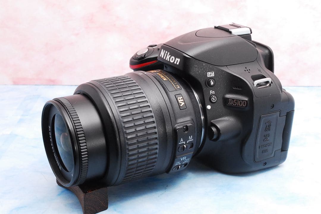 Nikon D5100★入門機★美品＆S数少★バッテリー2個★一眼レフカメラ