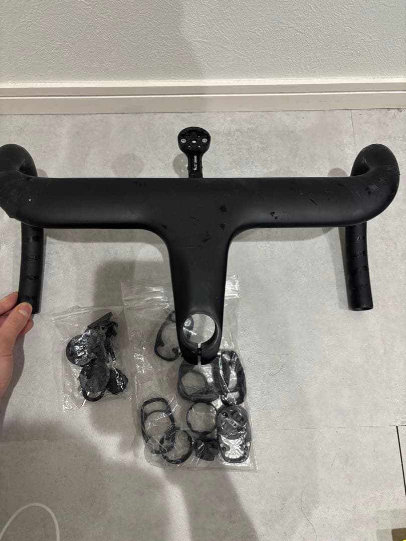 ロードバイク　一体型ハンドル　カーボン