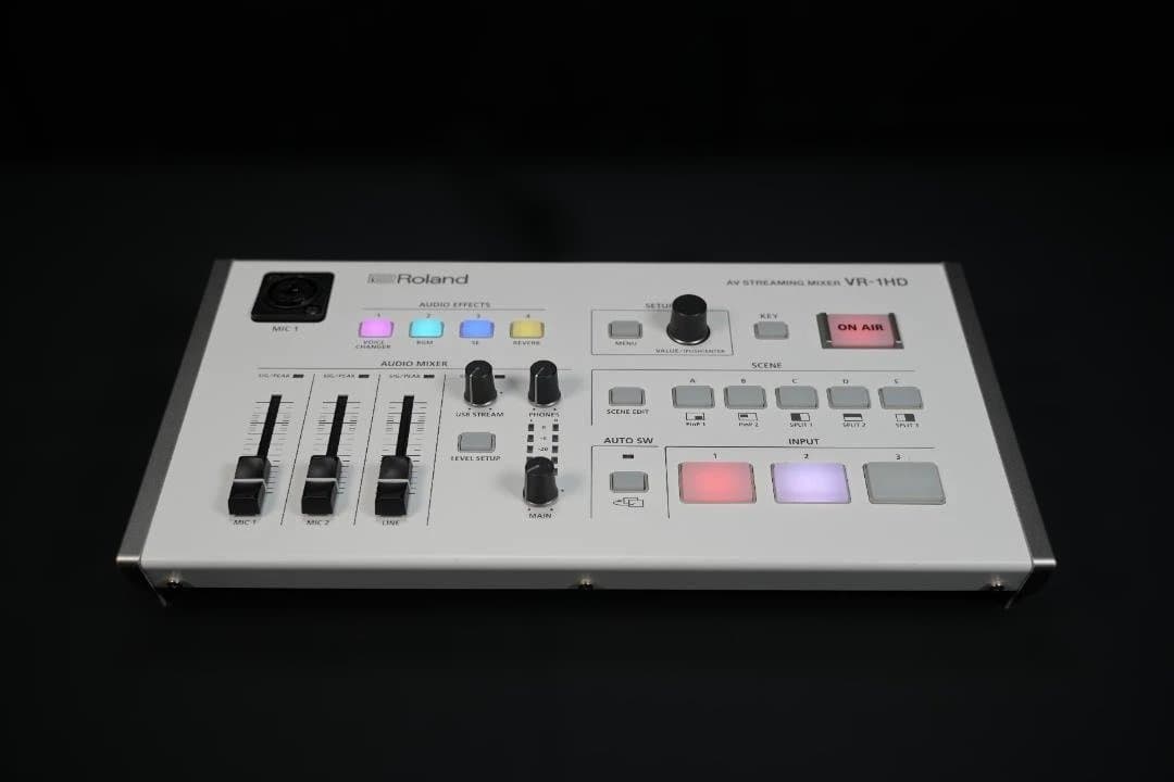 Roland VR-1HD HDMIスイッチャー 本体