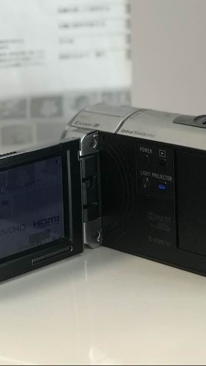 sonyデジタルHDビデオカメラHDR-PJ20プロジェクター付き