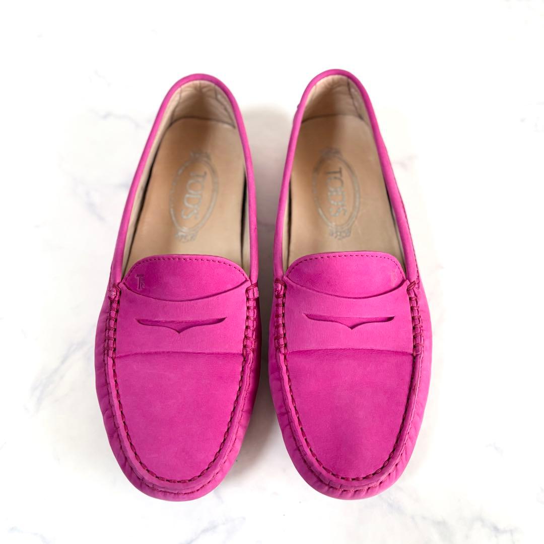 極美品 トッズ 37.5 ゴンミーニ ドライビングシューズ スエード ピンク