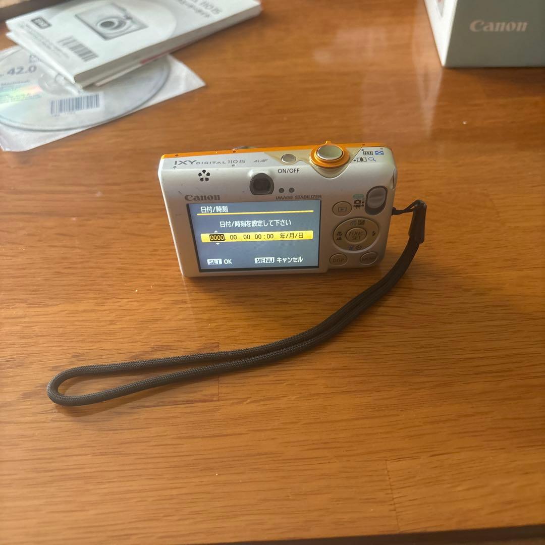 Canon IXY DIGITAL 110 IS 本体