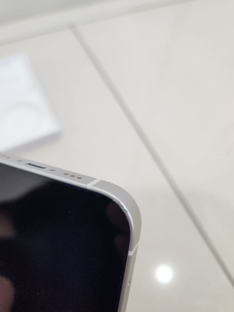 Apple iPhone 12 ホワイト 本体　128Ｇ　SIMフリー