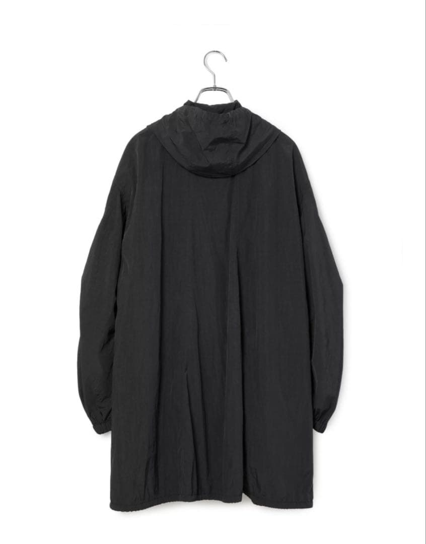 ADAM ET ROPE 完売品　【環境配慮】ライトシェルパーカー　ブラック