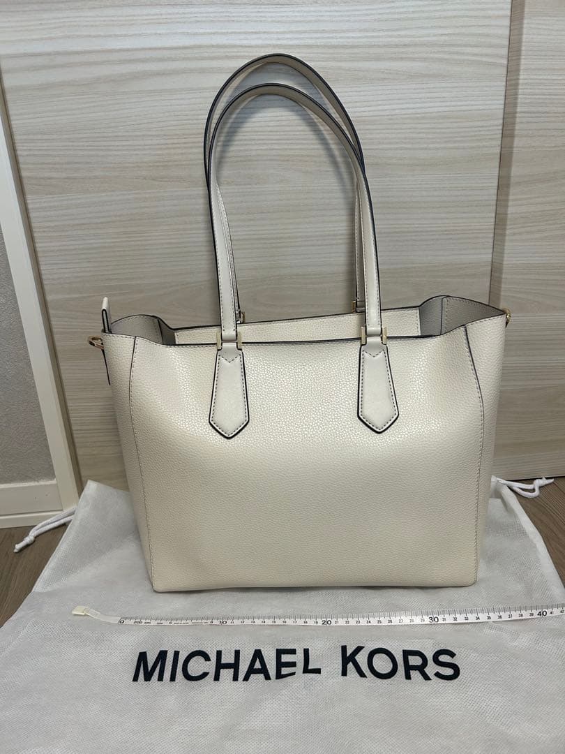 MICHAEL KORS ホワイト A4収納可 トートバッグ