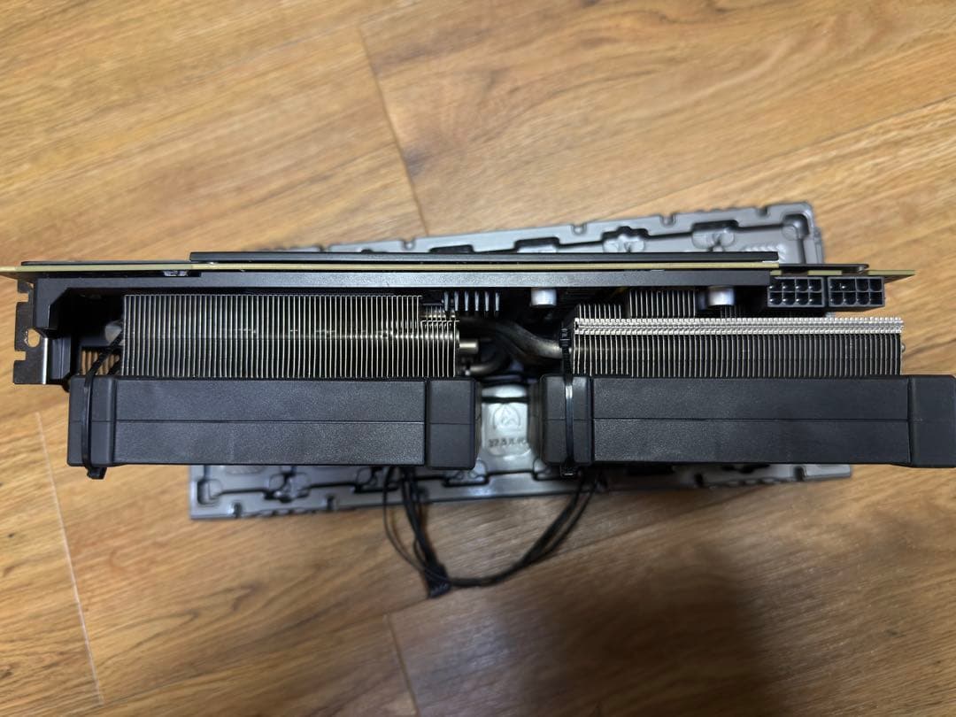 ASUS ROG STRIX RX Vega 64 ファン改造品