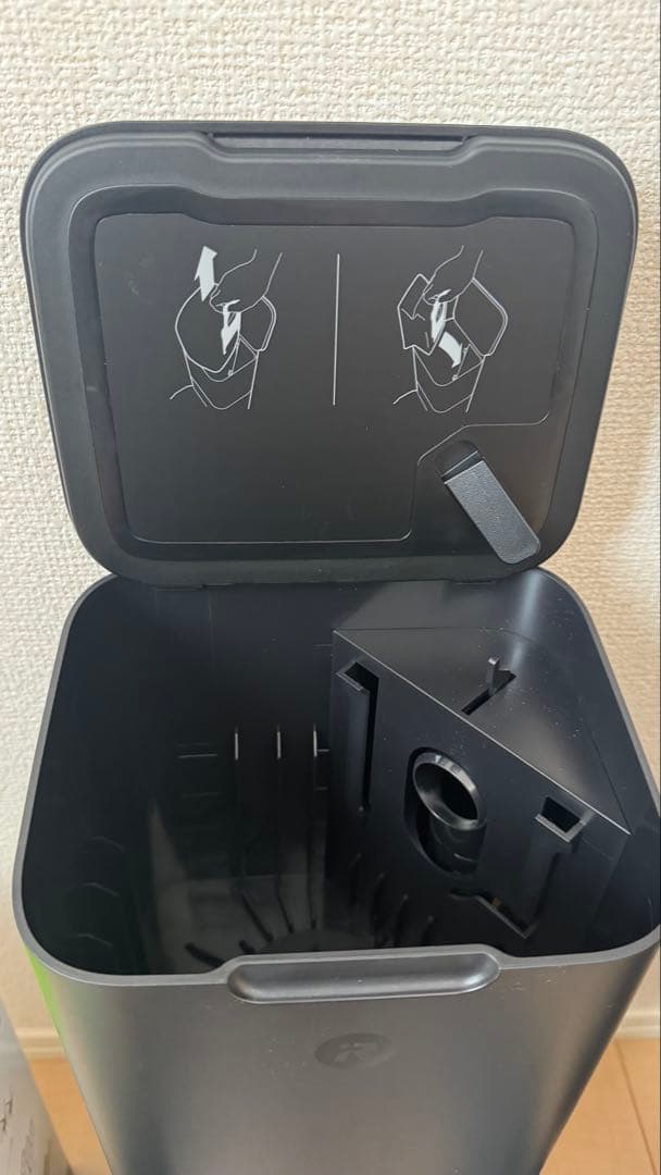 iRobot ルンバs9+ 自動お掃除　ゴミ収集