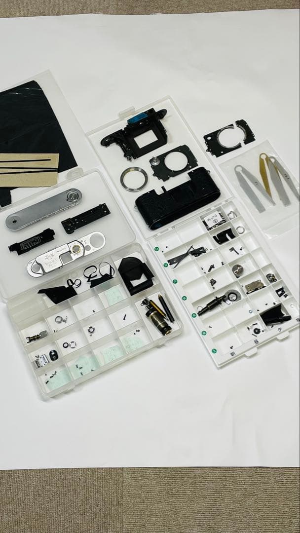 バルナックライカｆⅢ 一台分 分解部品パーツ一式